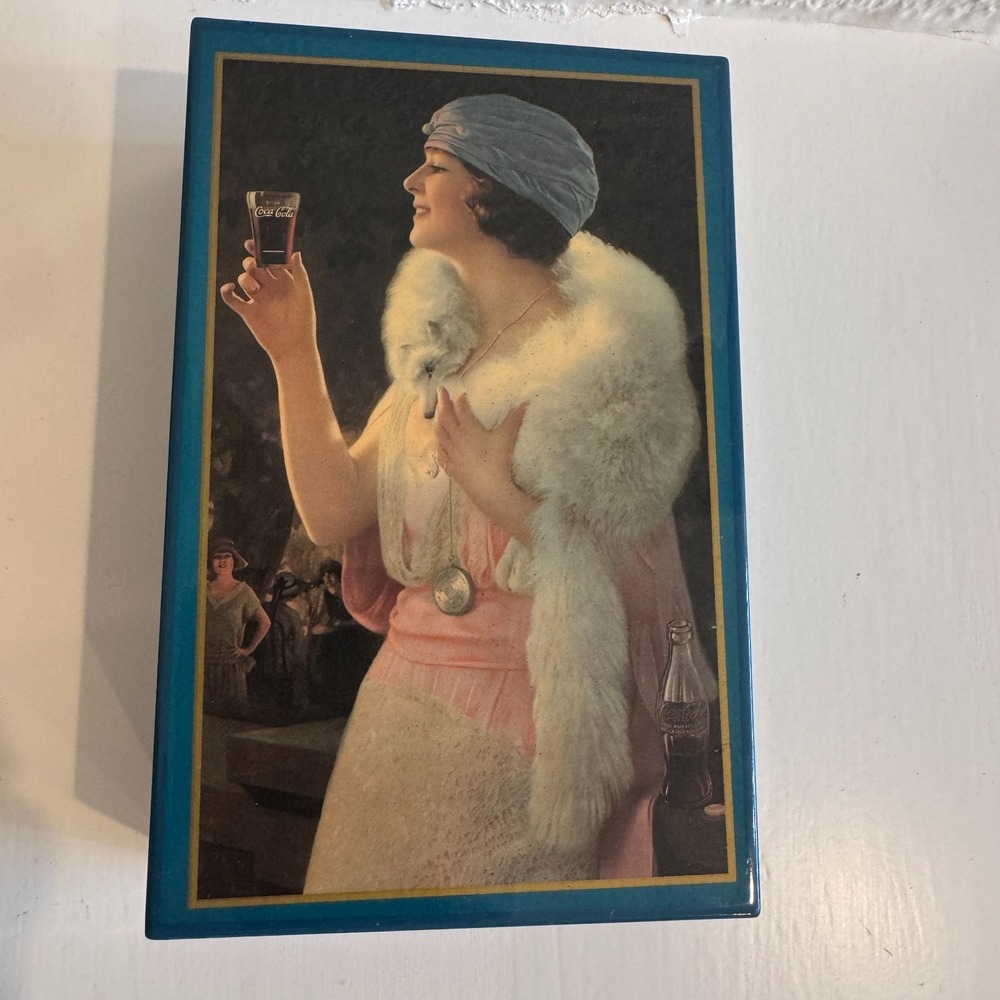 1987 Coca Cola Wooden Box Through The Years Featuring Calendar Girl‎ 1925 Blue